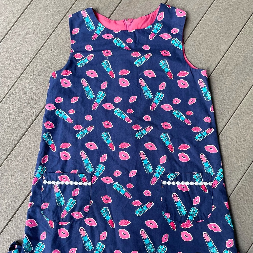 Lipstick shift dress